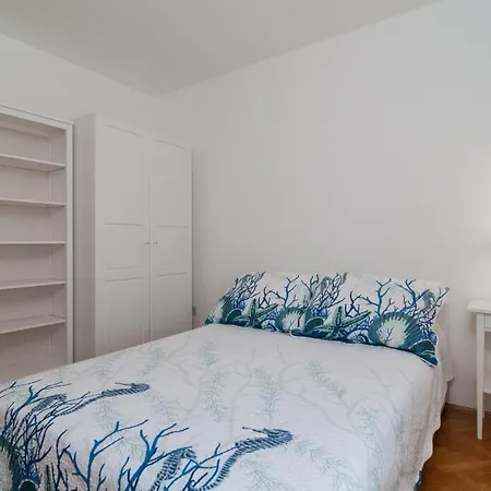 Apartment Victoria Omis