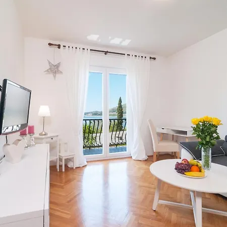 Apartment Victoria *